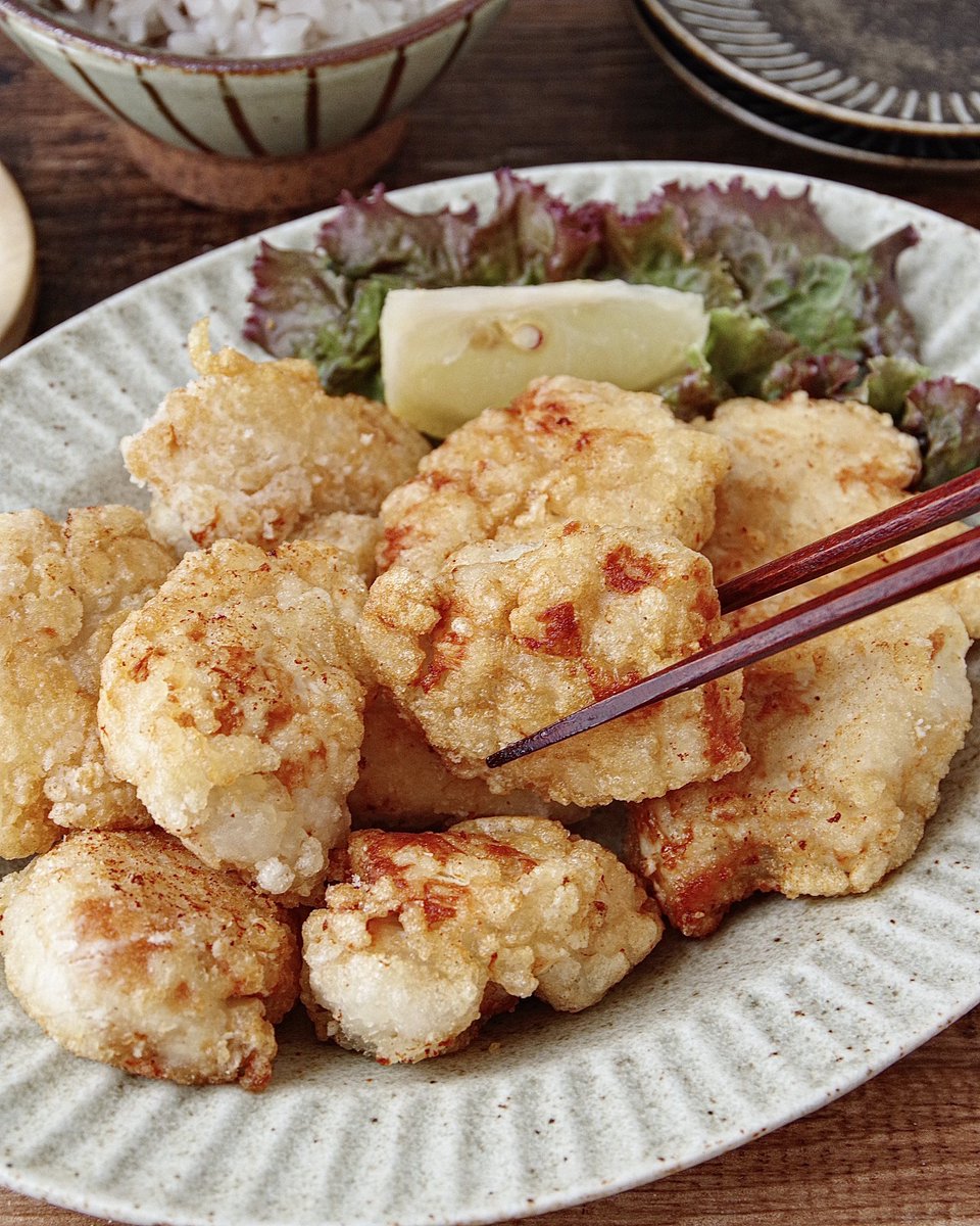 PATTIE_cooking's tweet photo. 【鶏ささみの旨塩レモン唐揚げ】

レモン汁入りなのでさっぱり食べられて、揚げたて最高ですよ〜🤤
ご飯のおかずにも、お酒のおともにもピッタリです✊🏻✨

詳しいレシピはこちら☟⁡
Instagram
https://t.co/prVMCrsmZI

レシピサイトNadia
https://t.co/w6IaePM8AP

#簡単レシピ #おうちごはん https://t.co/rRQ8Y8dwfZ