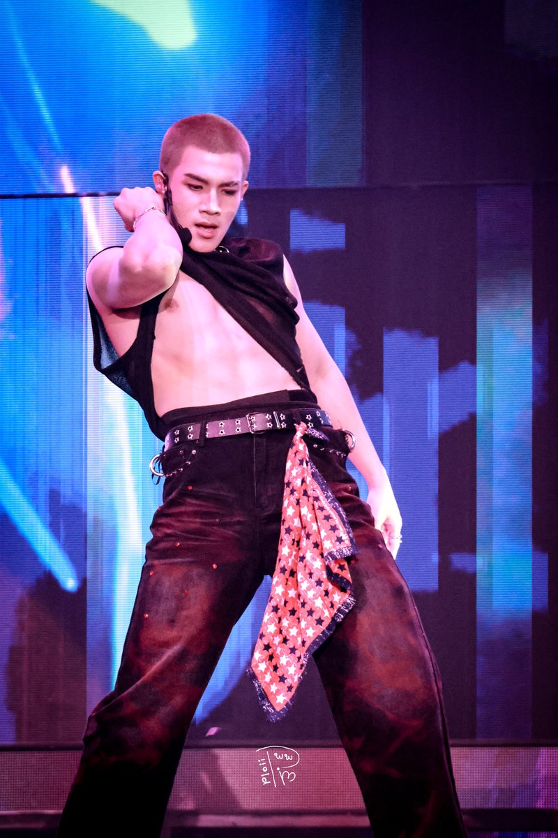 pimploii_'s tweet image. เผ็ชมากกกก 🌶️

ปล. พึ่งเห็นว่าตัวเองถ่ายมา และพึ่งว่างทำภาพ 

@tawattannn 
GEMFOT LOVE IN THE AIR
#LOLFanFest2025D1
#Fourthnattawat #โฟร์ทณัฐวรรธน์
FLY TO THE SKY WITH GEMFOT
#LOLFanFest2025D2