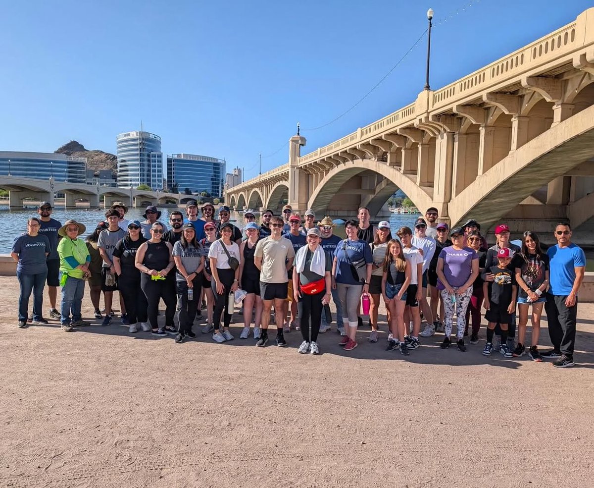 keeptempebtfl's tweet image. 🚲 Celebrating National Bike Month with a Tempe Town Lake Cleanup! 🌿

On Saturday, May 17th, Keep Tempe Beautiful hosted our monthly cleanup at Tempe Town Lake in honor of National Bike Month — and it was a ride toward a cleaner, greener Tempe!

💪 Our Impact:
•81 volunteers…