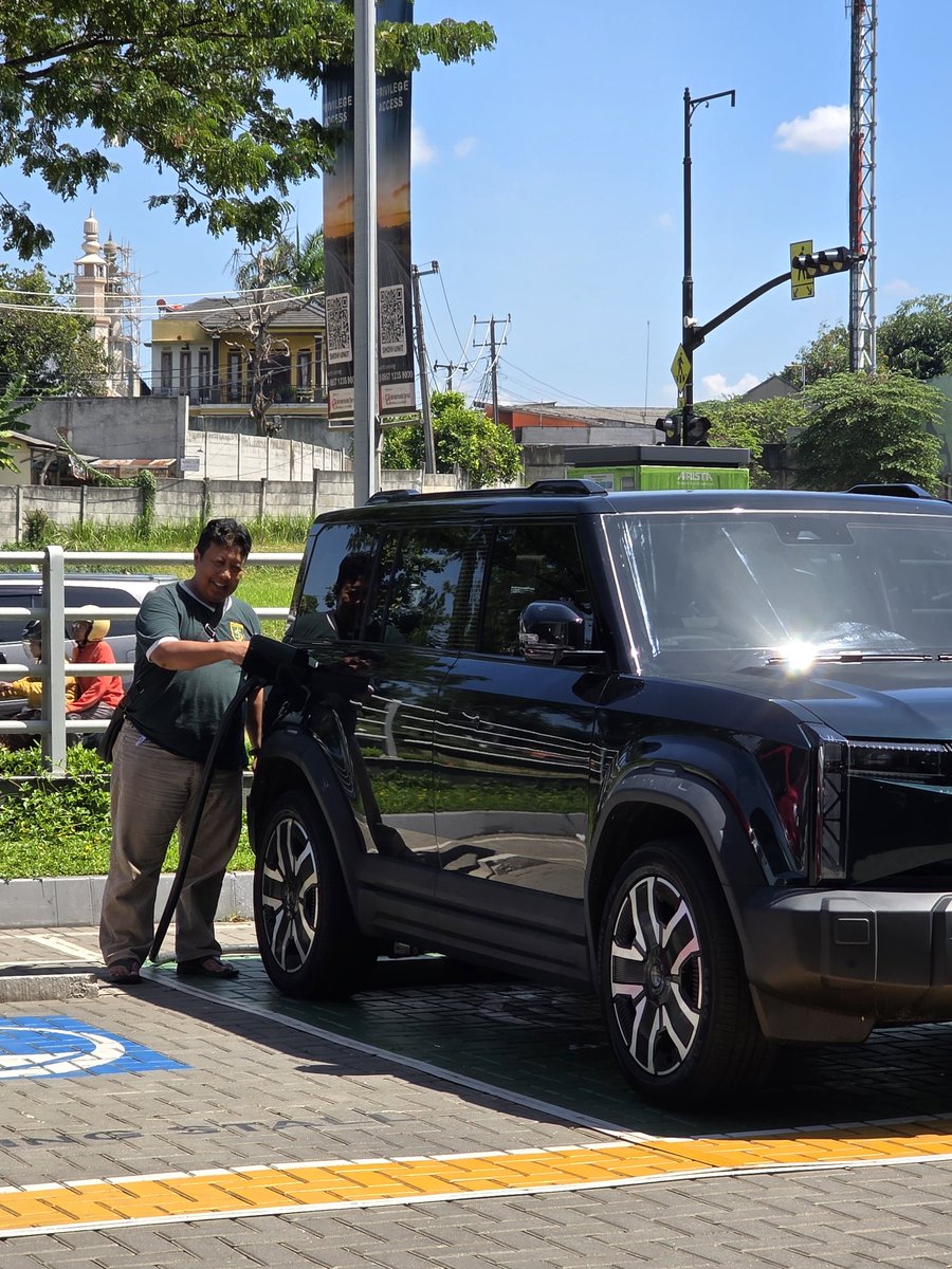 Ngisi strom
cc <a href="/hayder_imron/">Imron H. F. Rozie</a>