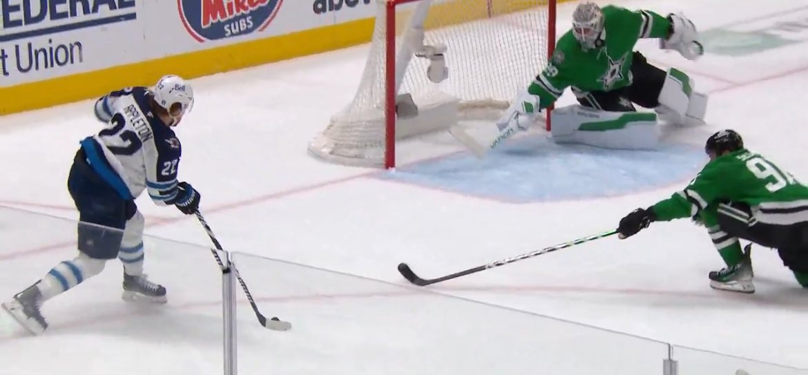 duke_canuck's tweet image. I honestly can’t fall asleep. 

This image is burned into my brain and I can’t stop reliving it. 

#NHlJets #Appleton