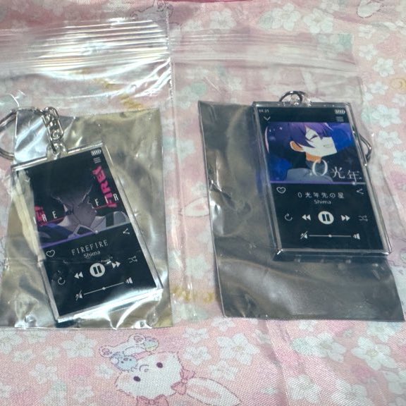 志麻ワン ミュージックプレーヤー風キーホルダー 志麻 ミュージックプレーヤー風キーホルダー - メルカリ