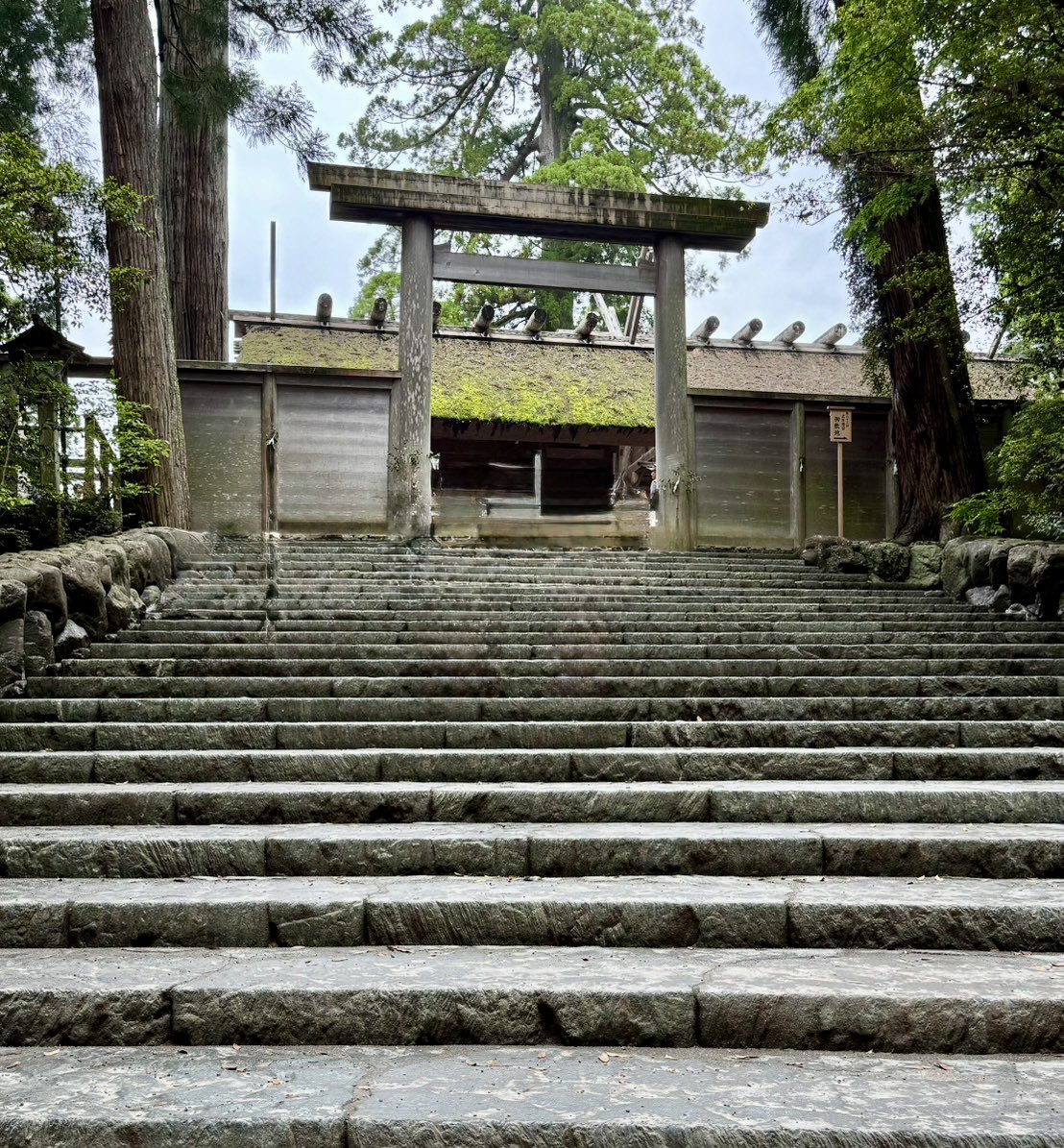 ポストを見てくれた皆さんに、、。
いいね♡で願いが叶いますように。
#伊勢神宮内宮参拝しました