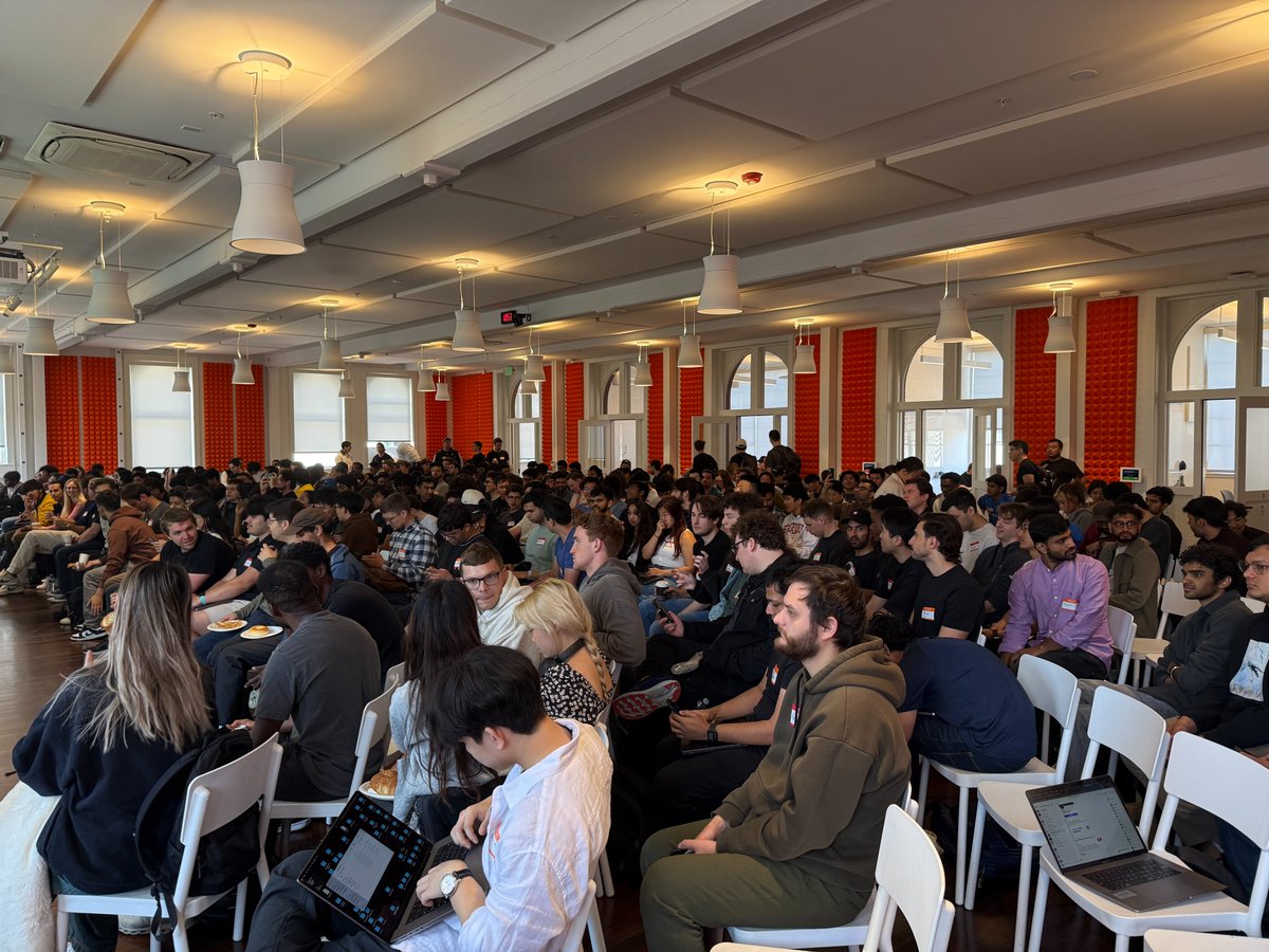sean_t_strong's tweet image. Awesome MCP hackathon (world's biggest?) today at @ycombinator with @gumloop_ai @mintlify & @greptileai
Amazing projects from MCP observability to voice agents. Great deep dive by @samcwl. Thanks @MaxBrodeurUrbas @handotdev & team
Definitely feeling the MCP