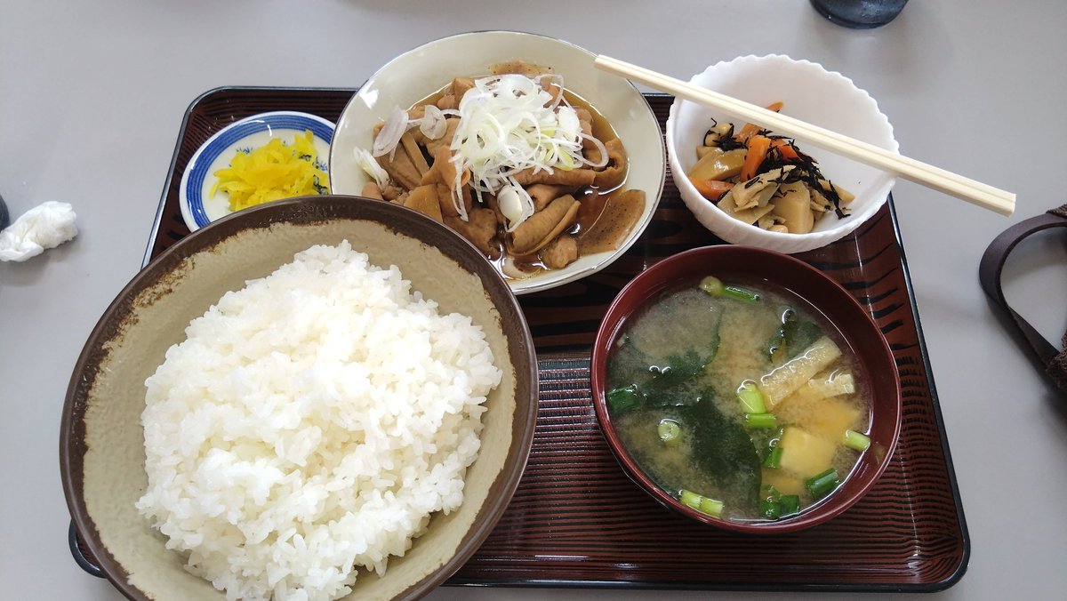 もつ煮。
以上。
#新利根川
