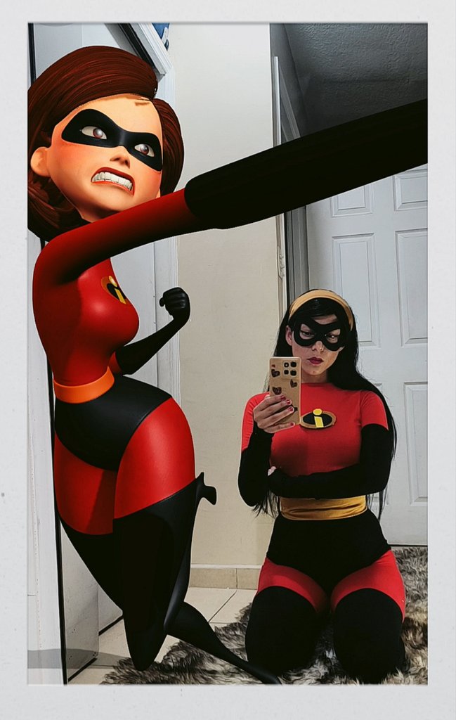 Good night, Mom… don’t forget to give them a beating for me 😏

Veve Digital Collectibles ❤️ #Ar #Disney #VioletParr #TheIncredibles