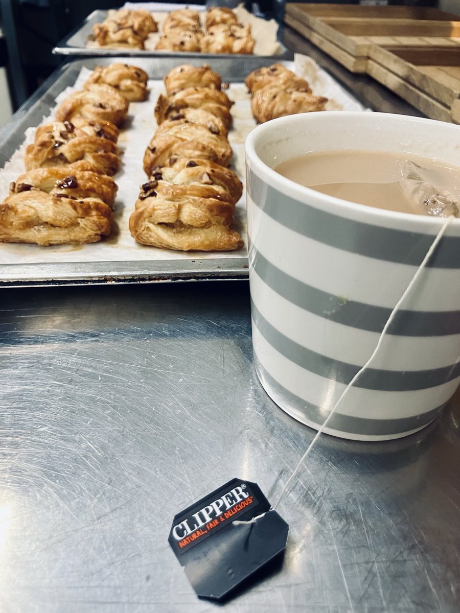 karen thompson tweet media