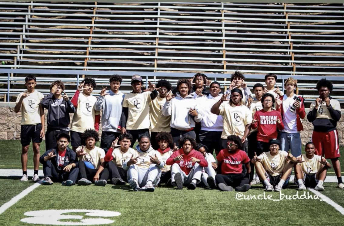 Alijah Gonzales ⭐️🏈 (@21_alijah) on Twitter photo L’s ⬆️ had a good time helping out at Brandon cooks camp <a href="/LincolnHig53386/">Lincoln High Football</a> <a href="/Coach_Green26/">Coach Green</a> <a href="/CoachMays21/">Devin Mays</a> L’s ⬆️ had a good time helping out at Brandon cooks camp <a href="/LincolnHig53386/">Lincoln High Football</a> <a href="/Coach_Green26/">Coach Green</a> <a href="/CoachMays21/">Devin Mays</a>