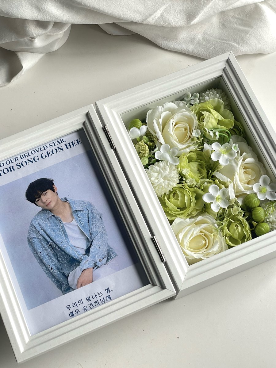 lovelyrunner34's tweet photo. 💛𝐋𝐨𝐯𝐞𝐥𝐲 𝐁𝐚𝐞𝐤𝐬𝐚𝐧𝐠 𝐏𝐫𝐨𝐣𝐞𝐜𝐭💙

Lovely Runner Global's Lovely Baeksang Gifts have safely delivered for Song Geonhee 💚 (2)    

Letter Translation &amp; Revision by:
@kdramasverse @suri2mazoori

#SongGeonhee #송건희 #LovelyRunner https://t.co/LC9Tk0cgVT