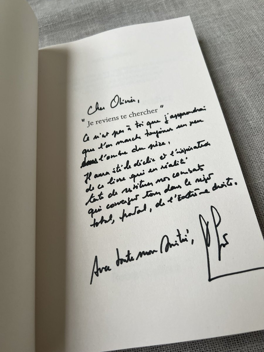 Olivier Nicolas 🌹 (@olnic1974) on Twitter photo J’achève le livre de <a href="/faureolivier/">Olivier Faure</a> sans être étonné d’y avoir trouvé beaucoup d’idées en partage, avec ce regard particulier des « sangs mêlés » que nous sommes l’un et l’autre.
Autant de raisons de cheminer ensemble depuis 4 ans et de vouloir continuer au <a href="/coeurdelagauche/">Le Coeur de la gauche !</a>.
1/3 J’achève le livre de <a href="/faureolivier/">Olivier Faure</a> sans être étonné d’y avoir trouvé beaucoup d’idées en partage, avec ce regard particulier des « sangs mêlés » que nous sommes l’un et l’autre.
Autant de raisons de cheminer ensemble depuis 4 ans et de vouloir continuer au <a href="/coeurdelagauche/">Le Coeur de la gauche !</a>.
1/3
