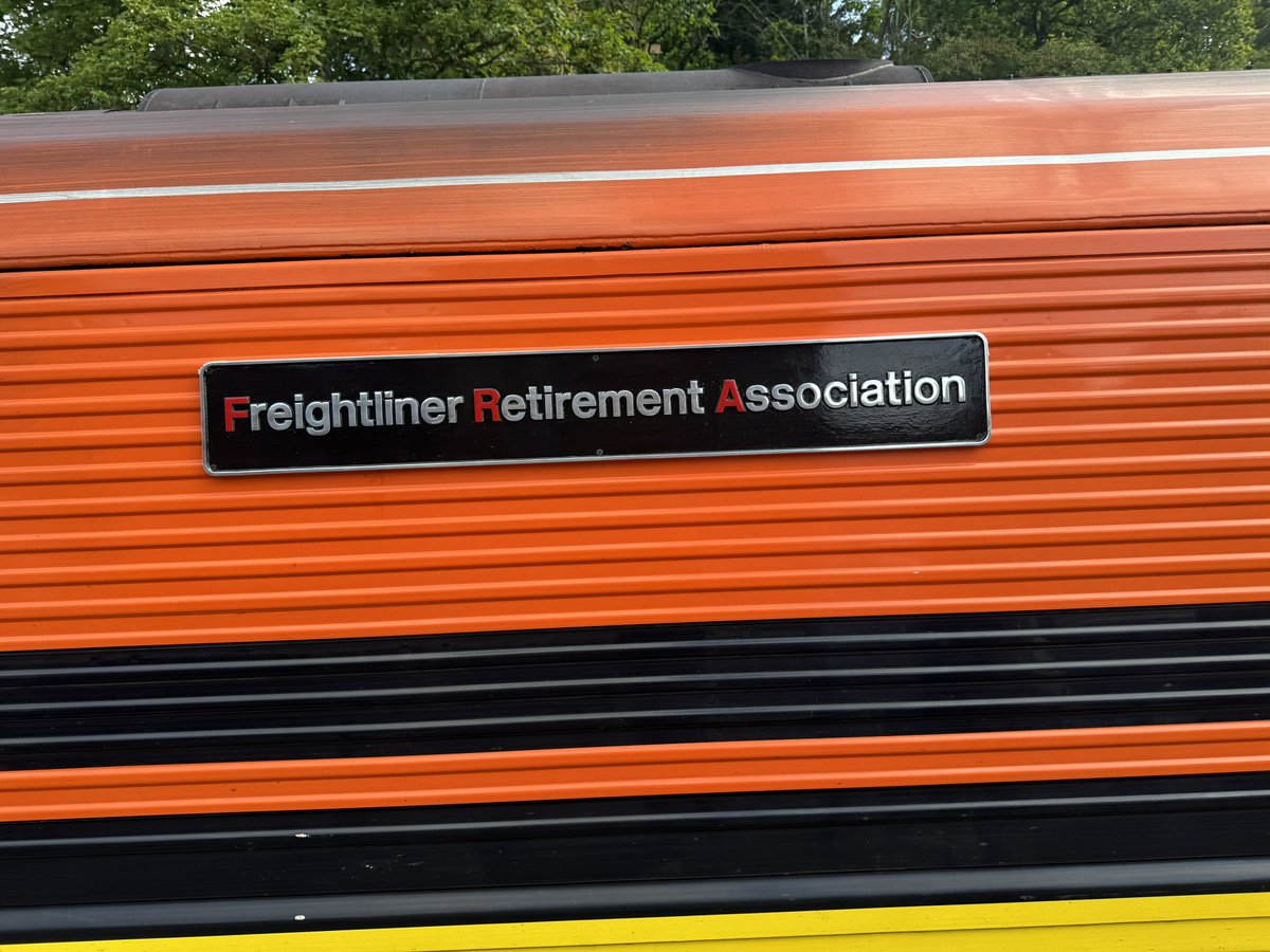 Millsy (@millsymodels) on Twitter photo #MillsyGoesSpotting <a href="/RailFreight/">Freightliner</a> <a href="/TeamGreen66593/">Team Green Photography</a> <a href="/DriverStuvvs/">Stuvvs</a> <a href="/Dan_71D/">DH</a> <a href="/sidlittle1/">sidlittle</a> <a href="/greatestgather/">The Greatest Gathering</a> <a href="/HolbyCodyRoad/">HolbyCodyRoad</a>
66509 sits at Bewdley sporting the Greatest Gathering head board as part of the <a href="/svrofficialsite/">Severn Valley Railway</a> spring diesel gala. #MillsyGoesSpotting <a href="/RailFreight/">Freightliner</a> <a href="/TeamGreen66593/">Team Green Photography</a> <a href="/DriverStuvvs/">Stuvvs</a> <a href="/Dan_71D/">DH</a> <a href="/sidlittle1/">sidlittle</a> <a href="/greatestgather/">The Greatest Gathering</a> <a href="/HolbyCodyRoad/">HolbyCodyRoad</a>
66509 sits at Bewdley sporting the Greatest Gathering head board as part of the <a href="/svrofficialsite/">Severn Valley Railway</a> spring diesel gala.