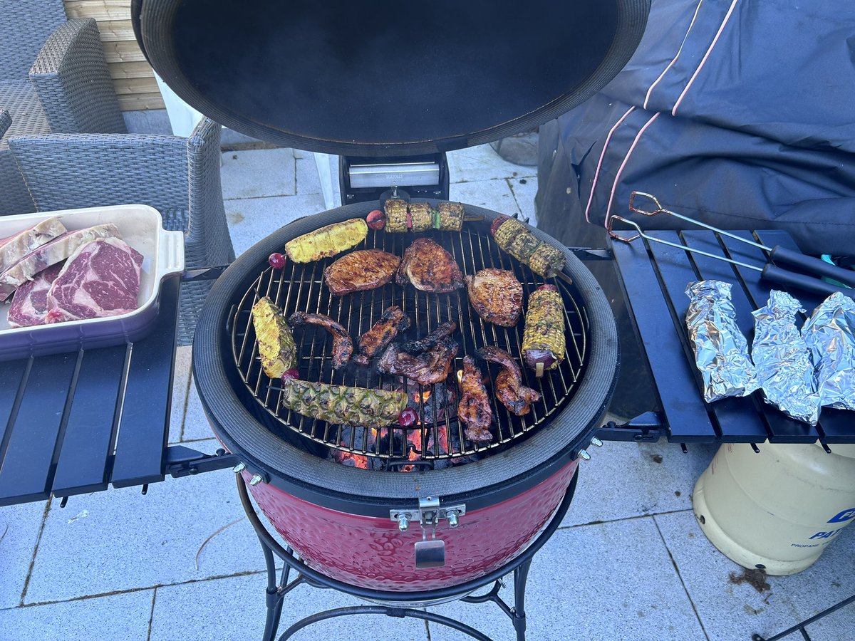 panagyria's tweet photo. There was a gorgeous day and some #bbq - phenomenal food as always from @butchercorrigan lots of family and good chats - happy birthday to mum/nana https://t.co/RUcx6ArAwC