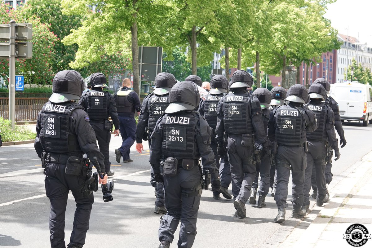 #Fotos: 17.05.2025 / #Leipzig - #VfB #Stuttgart - 2:3 / #zentralstadion (Stuttgart)
#rblvfb #CannstatterKurve #fussball 
#Ultras #demo #Tradition #50+1 #1893 #Demonstration 

 timo0711.blogspot.com/2025/05/170520…