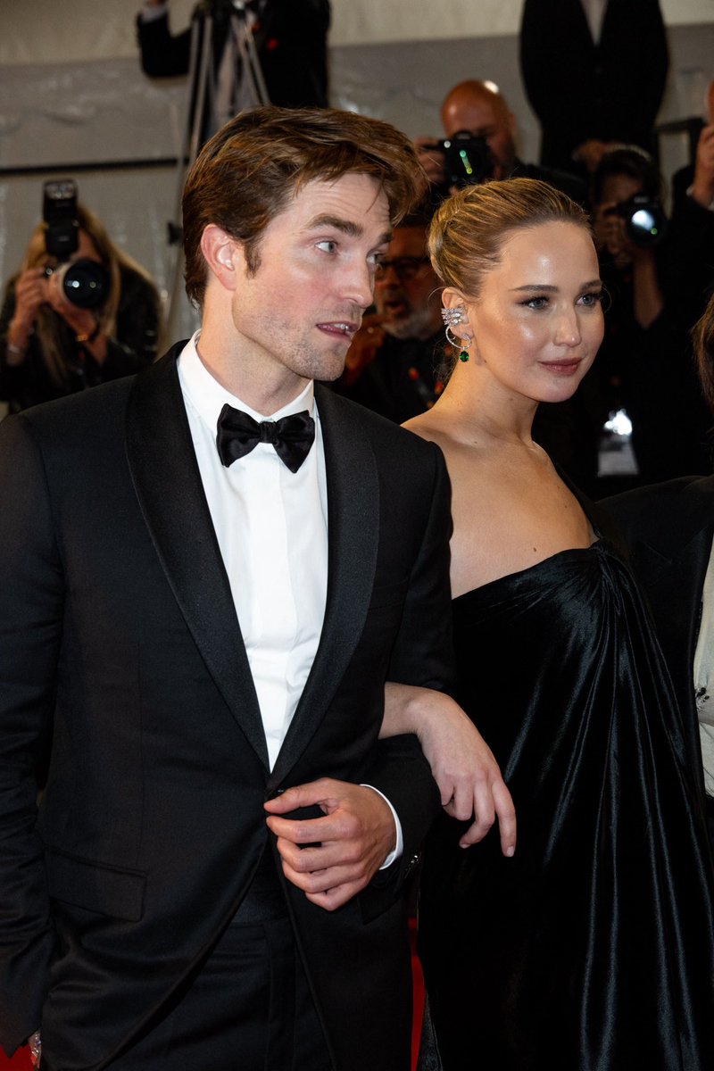 at the oscars carpet next 😁