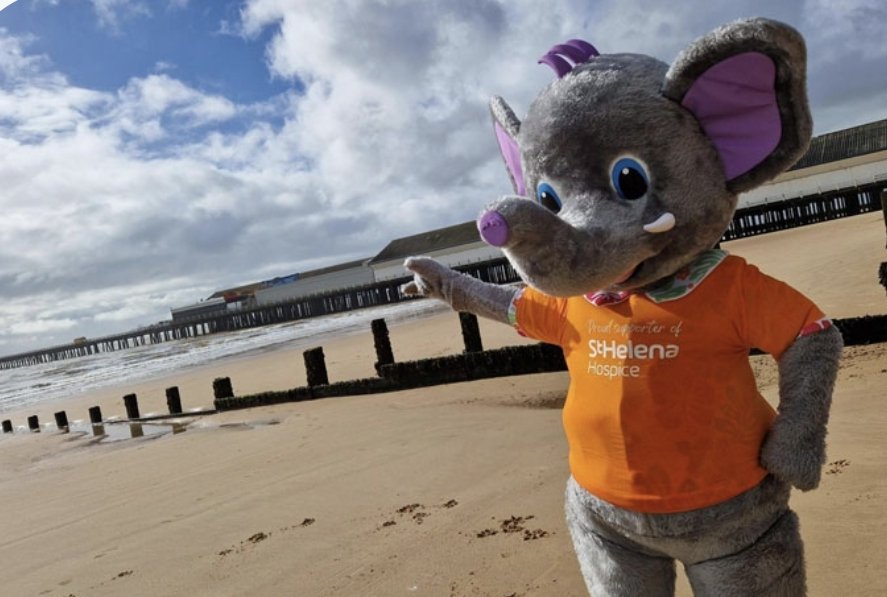 Essex RAYNET will be active today on the Essex coastline between  Walton and  Clacton, providing safety and first aid comms for the <a href="/StHelenaHospice/">St Helena</a> Pier to Pier Walk.  Good luck to everyone participating.   essexraynet.co.uk <a href="/RAYNET_UK/">RAYNET_UK</a> <a href="/theRSGB/">RSGB</a>