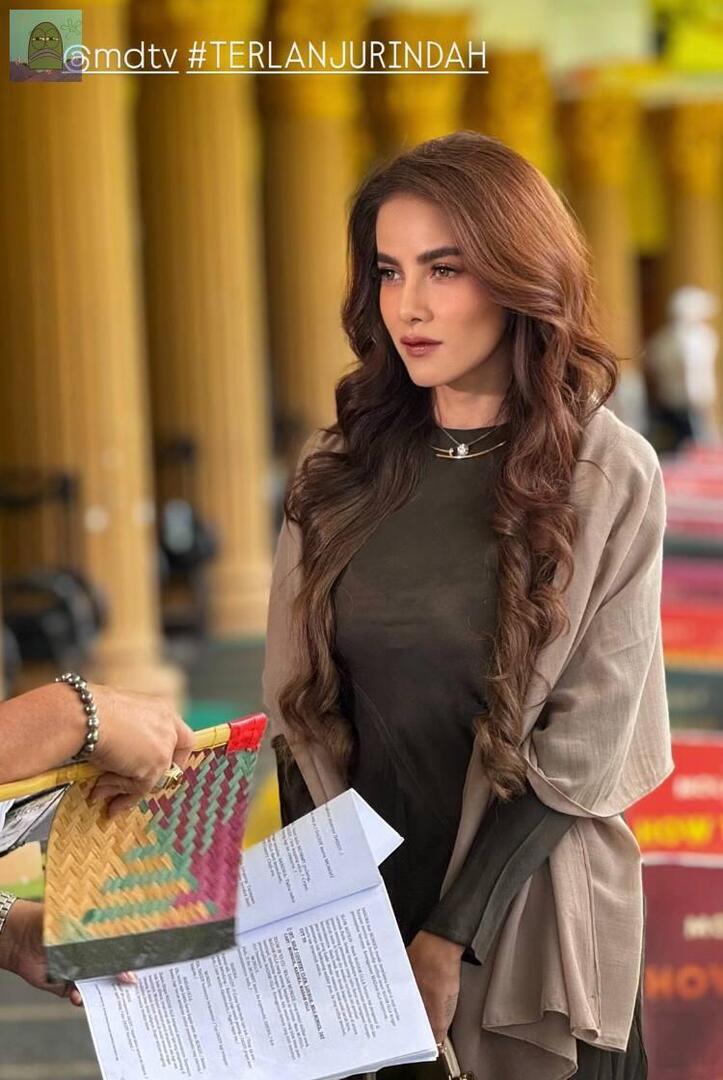 💚 resmi, olla ramlan mantap membuka hijab 🔥