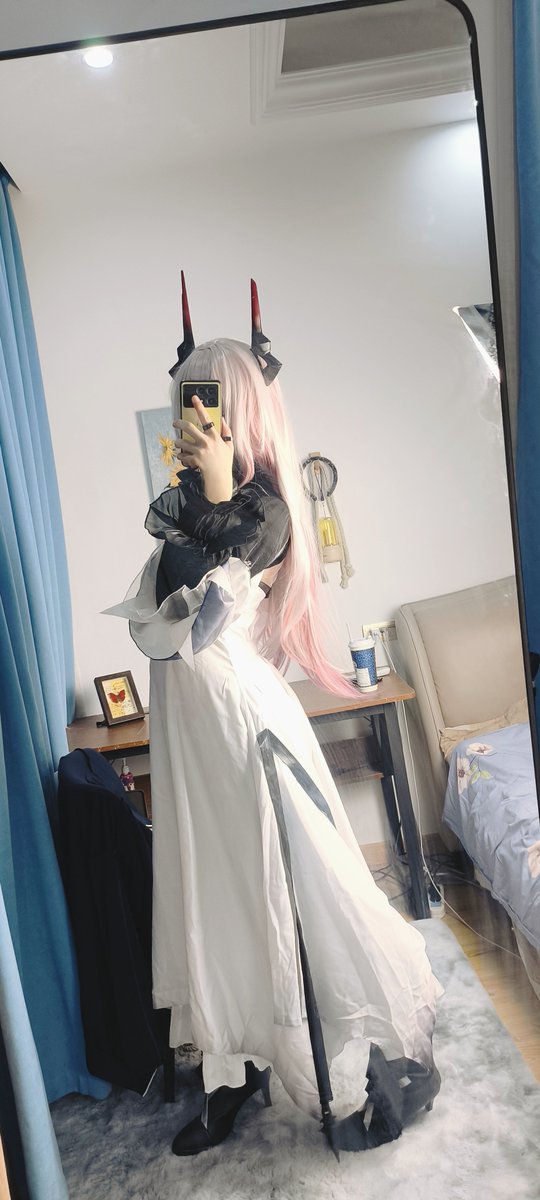 喜欢我，还是那个黑发偷腥女？