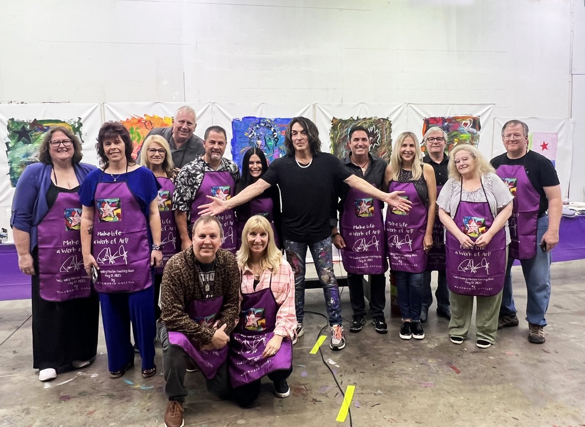 PaulStanleyLive's tweet image. An Amazing Day Of Painting, Live Soul Station And Dinner. It could be you at our next event! Wentworth Galleries knows how to make it happen.