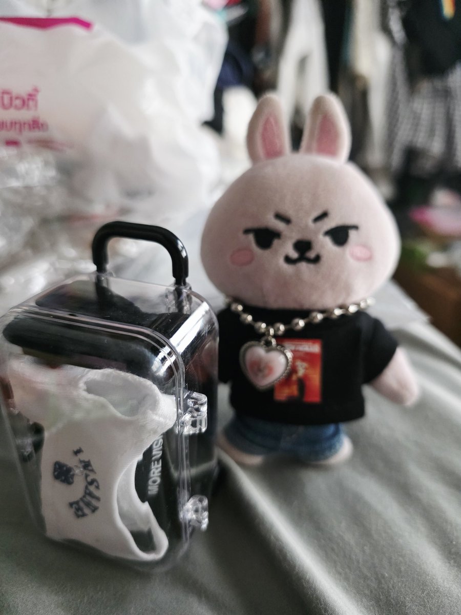 จัดกระเป๋าเตรียมไปเวิลด์ทัวร์ฮะ
I pack my stuff 
#박재범 #JayPark
#2025JayParkWorldTour #SerenadesAndBodyRolls
#SerenadesAndBodyRolls_In_Seoul
#MOREVISION #모어비전