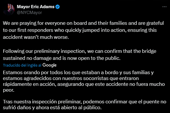 elalbertomedina's tweet image. ⚫⚠️ Alcalde de #NuevaYork confirma dos muertos en choque de velero ‘Cuauhtémoc’ con Puente de #Brooklyn, #EEUU.
Eric Adams, lamentó los hechos ocurridos en el accidente, dando a conocer que dos de los lesionados perdieron la vida, a través de su cuenta de X.
‘En este momento,…