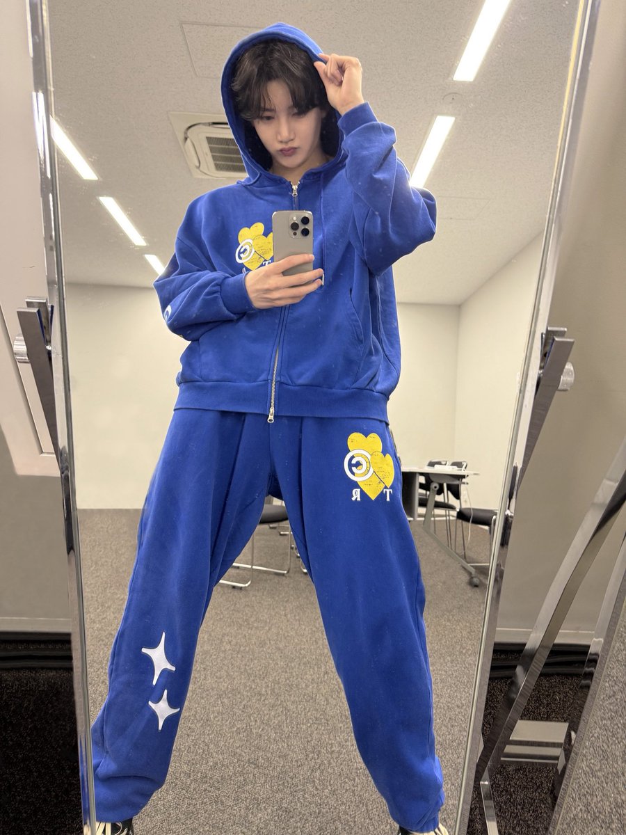 커플 옷 미쳤다💙💙
