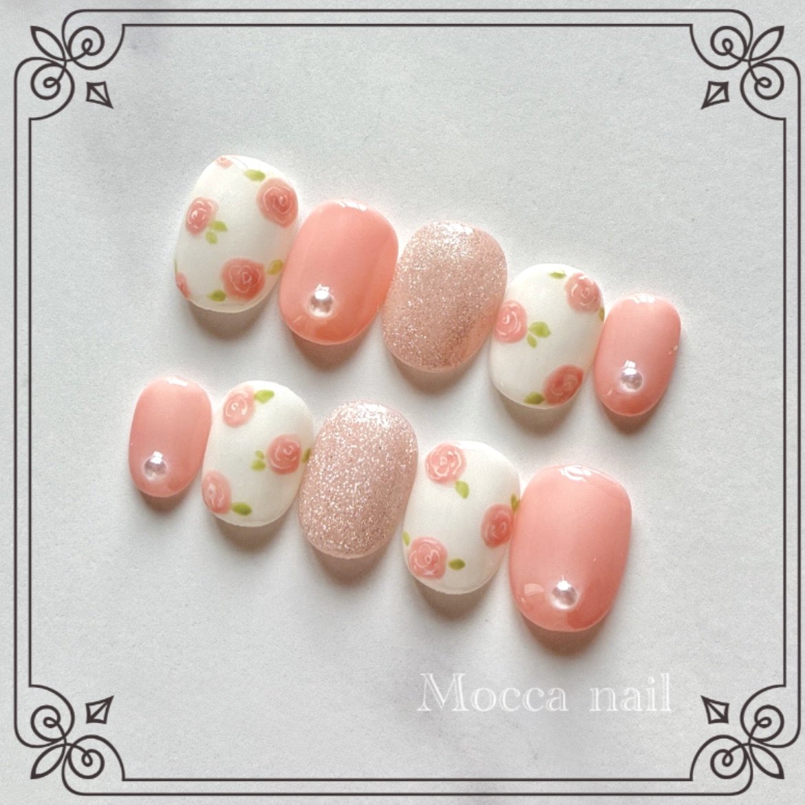 mocca___nail's tweet photo. ガーリーながらシンプル可愛いのできた⸜( ˶'ᵕ'˶)⸝♡
Creema 
https://t.co/0As3lQdwz6
#ネイルチップ https://t.co/VZZ6Mq6CnF