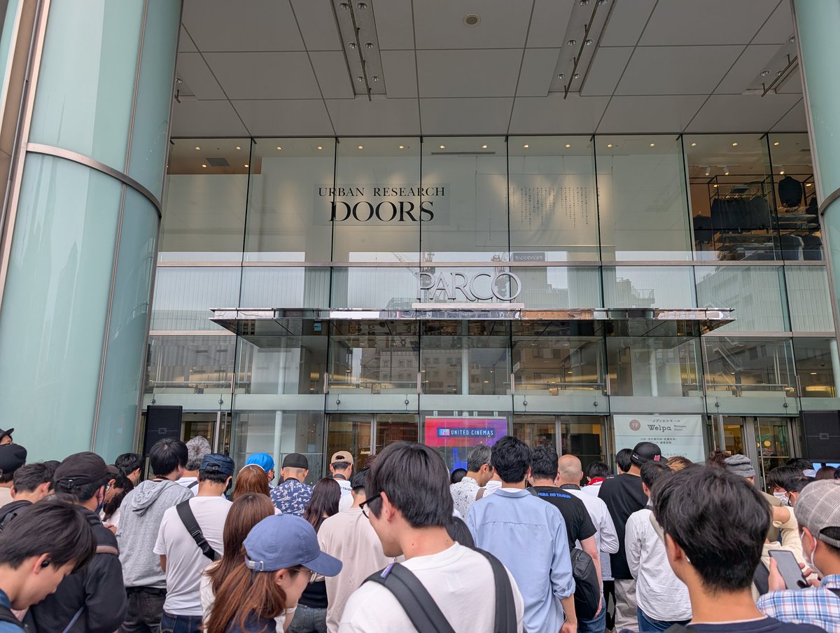 勤務中の休憩だけど、久々のオタ活！
切実に酒飲みたい笑