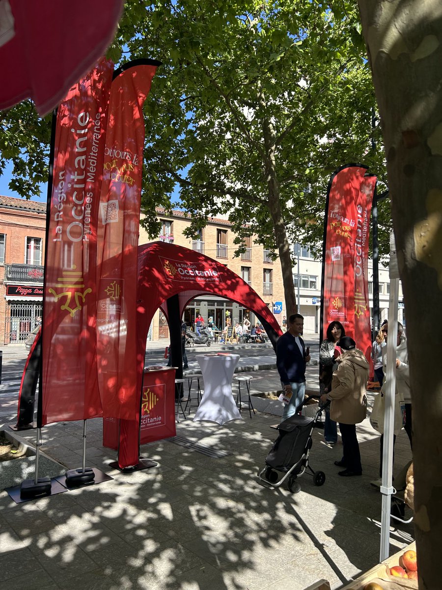 Dalix Emilie (@dalixemilie) on Twitter photo Avec <a href="/NathalieMader/">Nathalie Mader</a> et <a href="/ThierryCotelle/">Cotelle Thierry</a> au marché Saint Michel à Toulouse pour vous écouter!
Excellent accueil pour des échanges riches et dynamiques.
La Région <a href="/Occitanie/">Région Occitanie</a> toujours là à vos cotés! Avec <a href="/NathalieMader/">Nathalie Mader</a> et <a href="/ThierryCotelle/">Cotelle Thierry</a> au marché Saint Michel à Toulouse pour vous écouter!
Excellent accueil pour des échanges riches et dynamiques.
La Région <a href="/Occitanie/">Région Occitanie</a> toujours là à vos cotés!