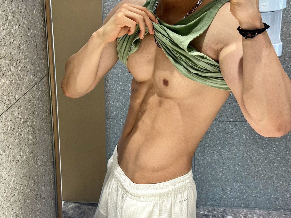 铁肌小宝 tweet media