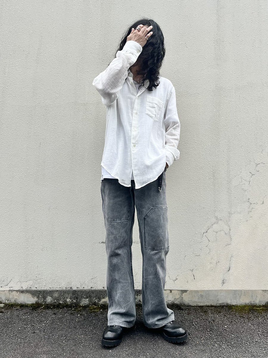 初夏！

shirt:Our Legacy
inner:LAD MUSICIAN
pants:Acne Studios
shoes:GUIDI
belt:J&amp;M DAVIDSON
accessory:HERMES