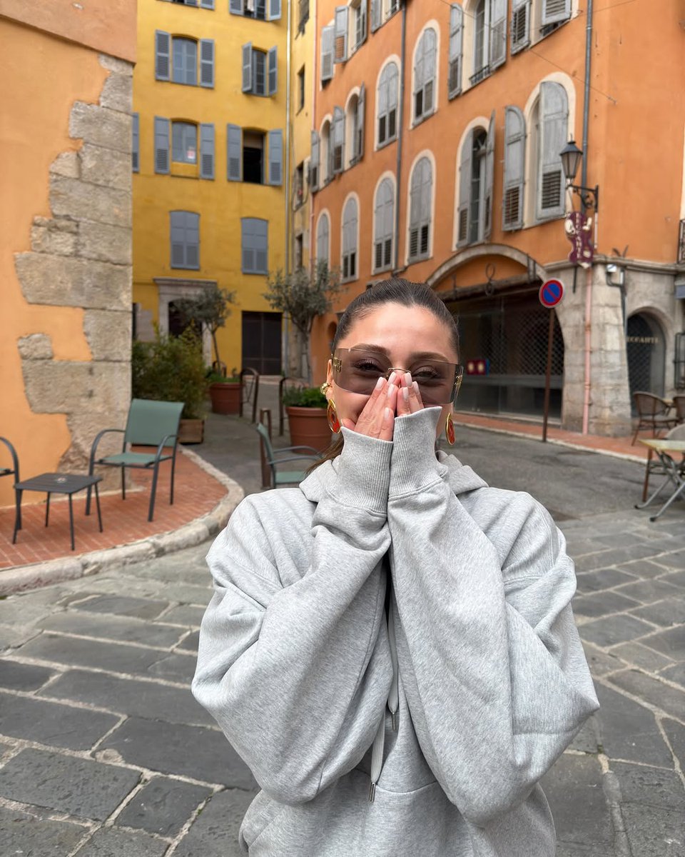 <a href="/Silaloverss/">𝑺ı𝒍𝒂 𝑻ü𝒓𝒌𝒐ğ𝒍𝒖 𝑳𝒐𝒗𝒆𝒓𝒔</a> Günaydın 💖💖
My love, my moon, my sun
#SılaTürkoğlu