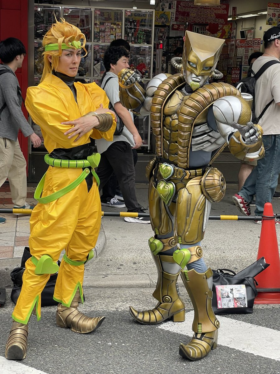 VIPzeroBB's tweet photo. ストリートフェスタ2025とやらに行ってみた！
スタンドのクオリティ高くね？
承太郎見つけられなかったのが残念
#ストリートフェスタ2025 #ストフェス2025 #日本橋ストリートフェスタ2025 https://t.co/sLKdjhigrc