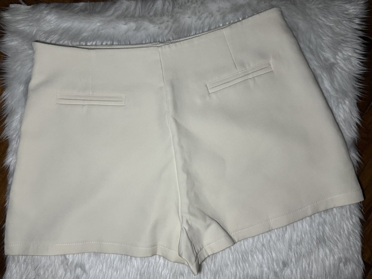 forjunniee's tweet photo. wts lfb ph 

Skorts Bundle 
₱500 for ALL3, bundle only 
— all are just used once, kinda outgrew the style na 😅
— qc, mm; sdd, lbc, ggx 
— no trades 

Waist is 30”, length is 13” 

t. Clothes skort zara inspired https://t.co/6PrXlWrZ7U
