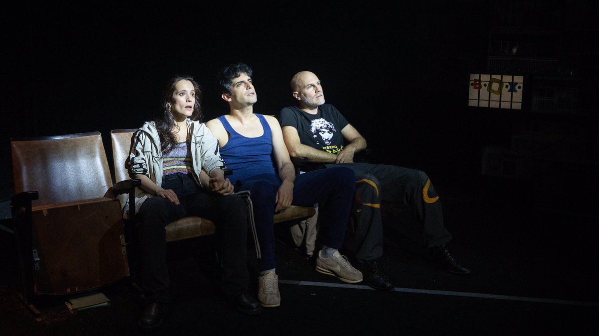 Carmen Carbia (@autenticoteatro) on Twitter photo .<a href="/centrodramatico/">CDN</a>
Tarde de domingo teatral con #Losbrutos
#RobertoMartinMaiztegui
<a href="/Boixangela/">Ángela Boix</a> #JavierBallesteros
#FrancescoCarril #OliviaDelcan #EmilioTome
<a href="/monicaboromello/">Mo</a> <a href="/LightPicazo/">PicazoLight</a> <a href="/maurocp95/">Mauro Coll</a> <a href="/alejogozente/">alejogozente</a> <a href="/EmilioLorenteYo/">Emilio L.</a> .<a href="/centrodramatico/">CDN</a>
Tarde de domingo teatral con #Losbrutos
#RobertoMartinMaiztegui
<a href="/Boixangela/">Ángela Boix</a> #JavierBallesteros
#FrancescoCarril #OliviaDelcan #EmilioTome
<a href="/monicaboromello/">Mo</a> <a href="/LightPicazo/">PicazoLight</a> <a href="/maurocp95/">Mauro Coll</a> <a href="/alejogozente/">alejogozente</a> <a href="/EmilioLorenteYo/">Emilio L.</a>