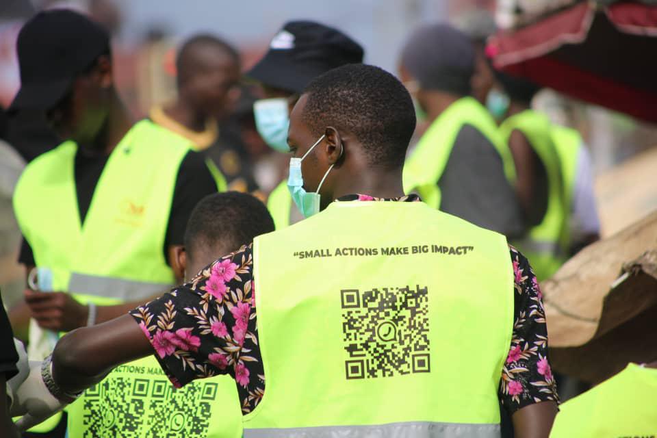 ConserveTomorow's tweet image. I was thrilled to be part of the #MakeImpact community service. This is a youth led non profit organization aiming at being a solution to many societal challenges.

At Nakulabye Market, cleaning was made to promote sanitation and to reflect on proper waste mgt.

📸 Courtesy