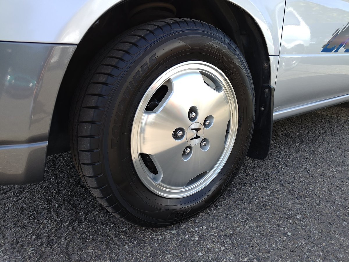 soy_encer's tweet photo. 新車のような輝きのステップワゴンが神でした https://t.co/hk4iY7Kuak