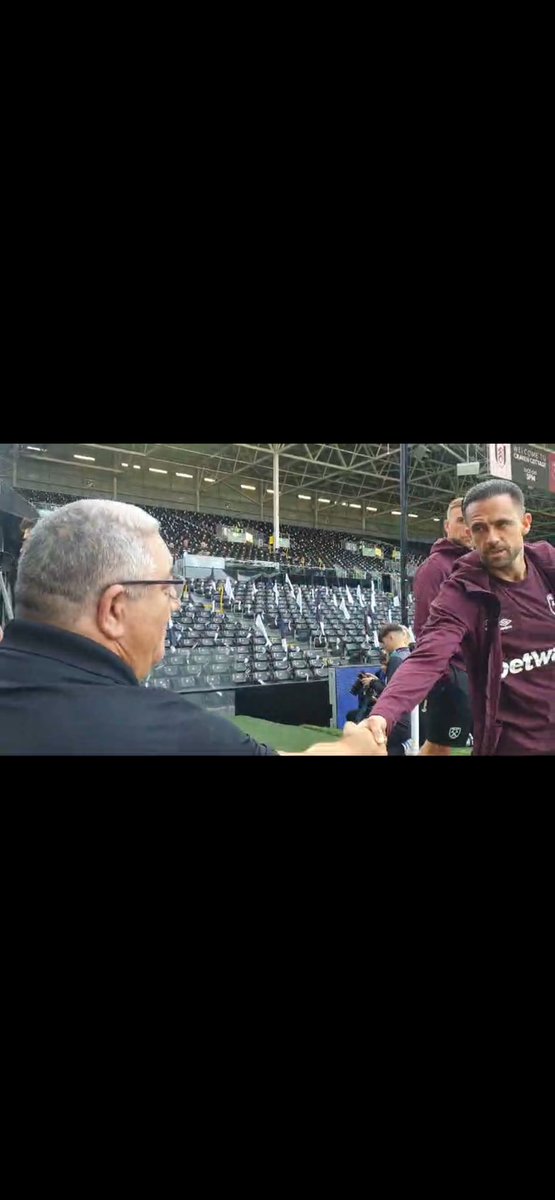 BroadcastMoose's tweet image. Happy 33rd Birthday former @WestHam striker @IngsDanny have a great day my friend