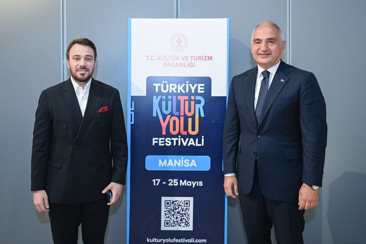 Kurban Bayramı tatili, ücretsiz plajlar, Göbeklitepe'den sonra Troya... Bakan Ersoy tek tek duyurdu!

Kültür ve Turizm Bakanı Mehmet Nuri Ersoy, Manisa Kültür Yolu Festivali kapsamında açılışı gerçekleştirilen Manisa Müzesi’nde dijital medya temsilcileriyle bir araya geldi. Mynet