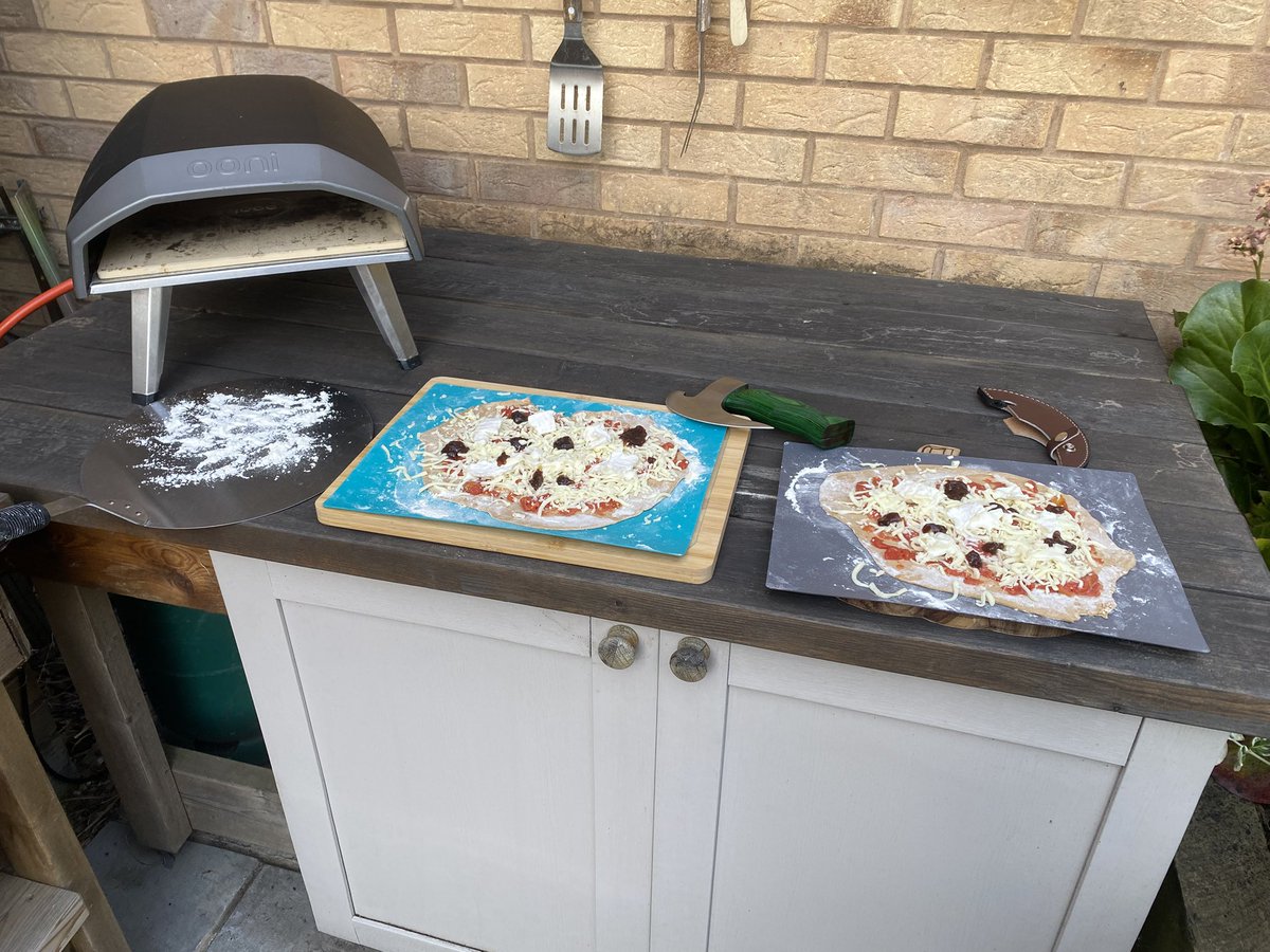 silverbackmpr's tweet image. First time in a long time Pizza oven out and making great pizzas. I forgot that each pizza only takes about 90 second so they are a bit ‘caramelised’ at the edges 😂 #oonipizzaoven #ooni