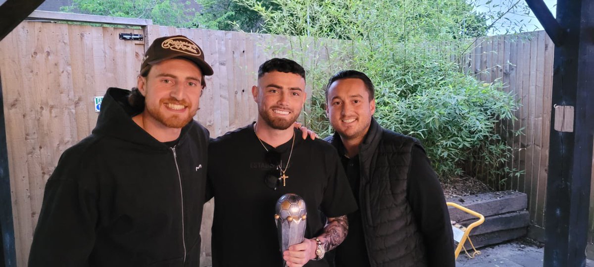 horses_fc's tweet photo. End of season awards 🏆
Manager’s player - @Jimmy_agnew 
Player’s player - @alfiejwarman &amp; @KyeTearle. 
#DWAI https://t.co/MfKIg5OnoV
