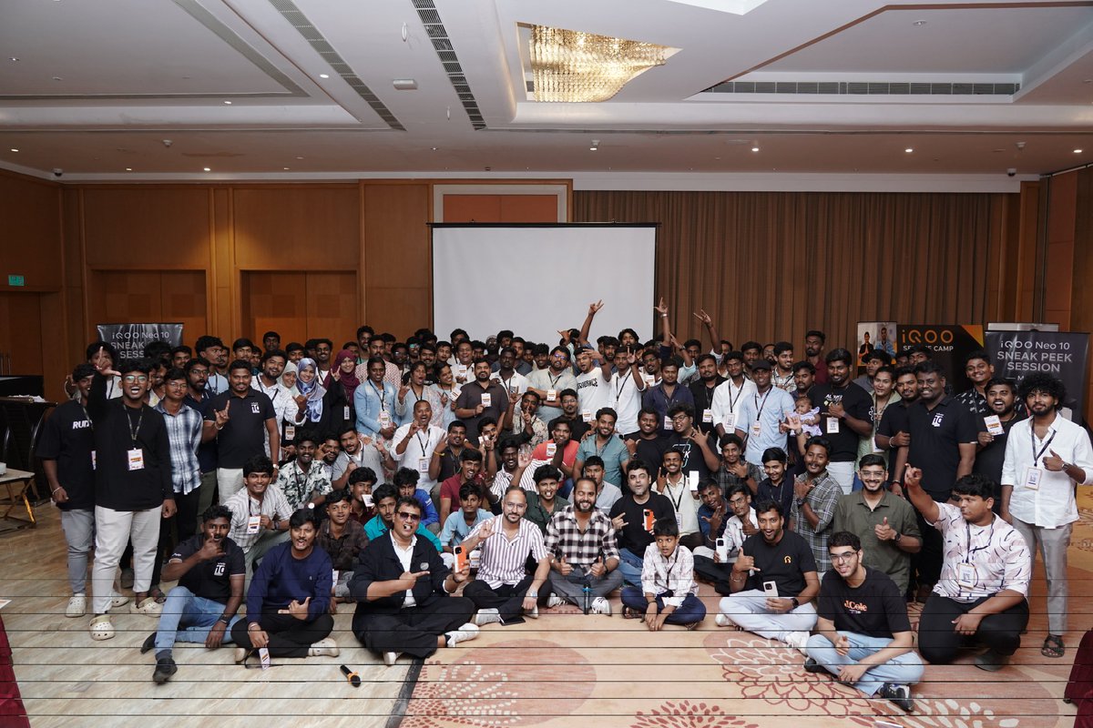 TechSAM009 (@techsam009) on Twitter photo Finally, a group photograph 📸
Thankyou Madurai for all your love and support 🙌😍. See you guys soon🤝
#SneakPeekSession
#iQOONeo10
#Madurai
<a href="/IqooInd/">iQOO India</a>
<a href="/nipunmarya/">Nipun Marya</a>
<a href="/parakram_h/">Parakram Hazarika</a> Finally, a group photograph 📸
Thankyou Madurai for all your love and support 🙌😍. See you guys soon🤝
#SneakPeekSession
#iQOONeo10
#Madurai
<a href="/IqooInd/">iQOO India</a>
<a href="/nipunmarya/">Nipun Marya</a>
<a href="/parakram_h/">Parakram Hazarika</a>