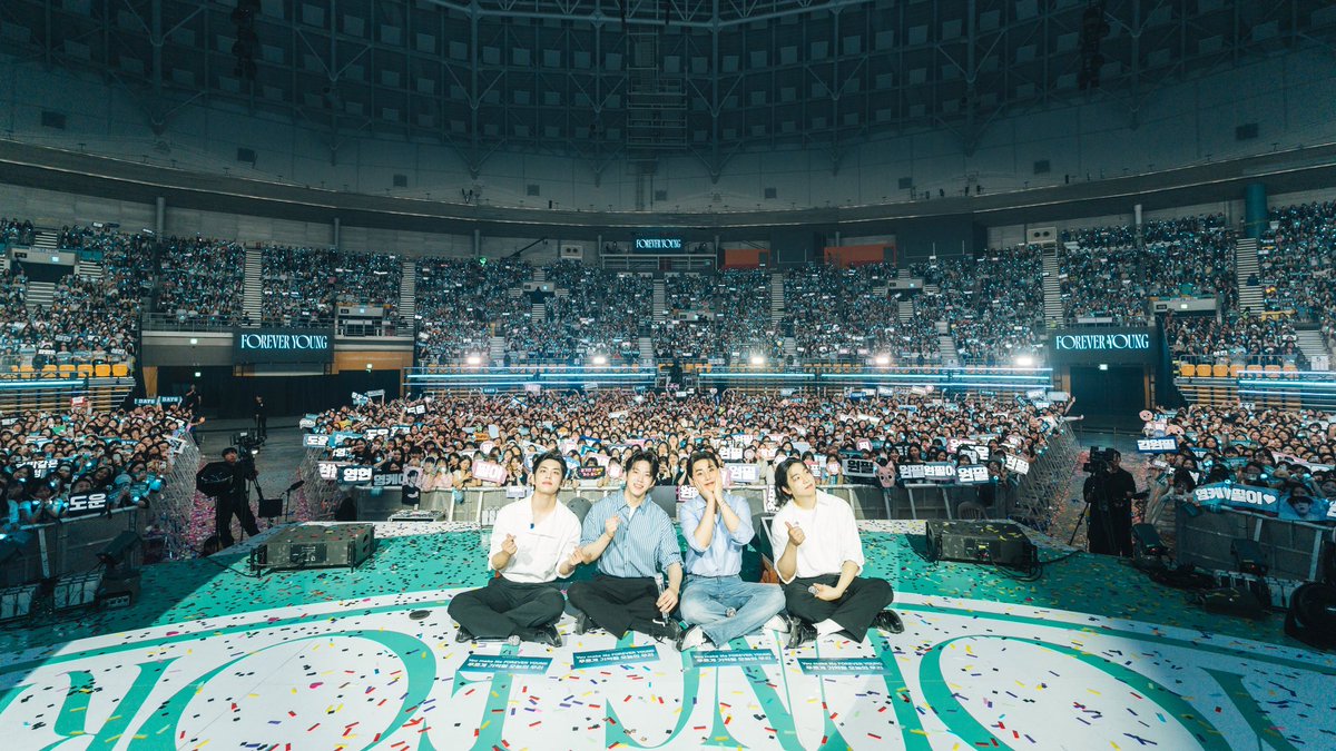 day6official's tweet photo. [ #DAY6_BEHIND ]

3RD WORLD TOUR <FOREVER YOUNG>
#FINALE_in_SEOUL

You make Me 𝑭𝑶𝑹𝑬𝑽𝑬�� 𝒀𝑶𝑼𝑵𝑮 🩵
My Day가 기억해 준다면 무대에 서있을게요 영원히 ✨

#DAY6 #데이식스
#DAY6_3RD_WORLDTOUR
#FOREVER_YOUNG https://t.co/Mlr4Janpt6