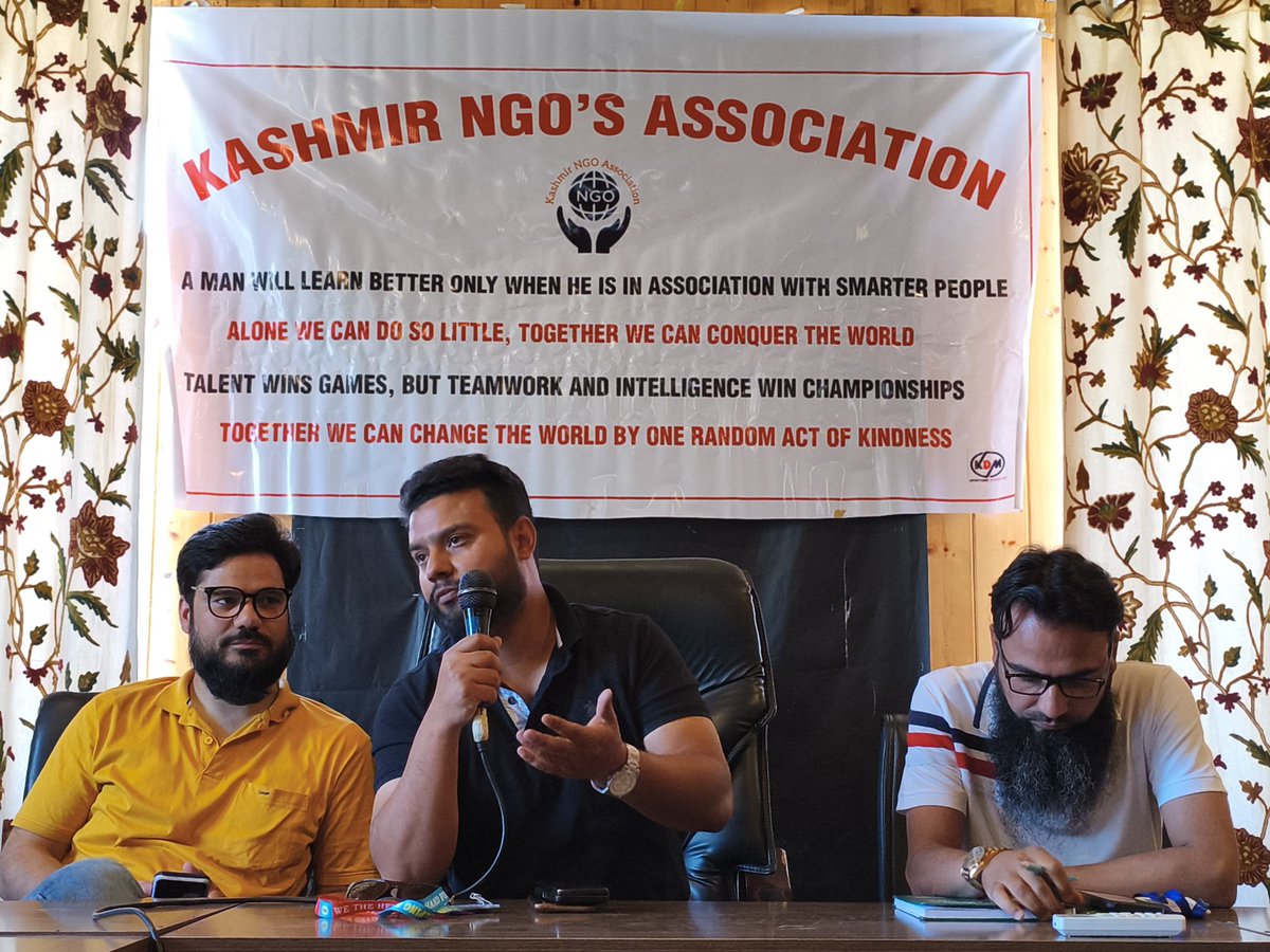 PaCE_NGO's tweet photo. "J&amp;K NGOs Association hosted a successful meet at Tagore Hall, Srinagar today, uniting NGOs across the UT to discuss collaboration, challenges &amp; collective impact. A permanent coordination body was proposed. #JKNGOs #CivilSociety #KashmirDevelopment #GrassrootsEmpowerment" https://t.co/knXUPyUdbr