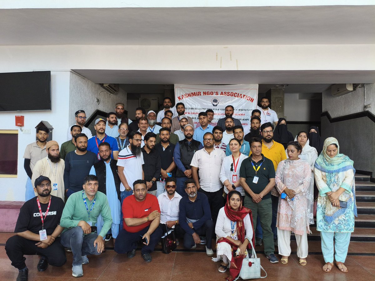 PaCE_NGO's tweet photo. "J&amp;K NGOs Association hosted a successful meet at Tagore Hall, Srinagar today, uniting NGOs across the UT to discuss collaboration, challenges &amp; collective impact. A permanent coordination body was proposed. #JKNGOs #CivilSociety #KashmirDevelopment #GrassrootsEmpowerment" https://t.co/knXUPyUdbr