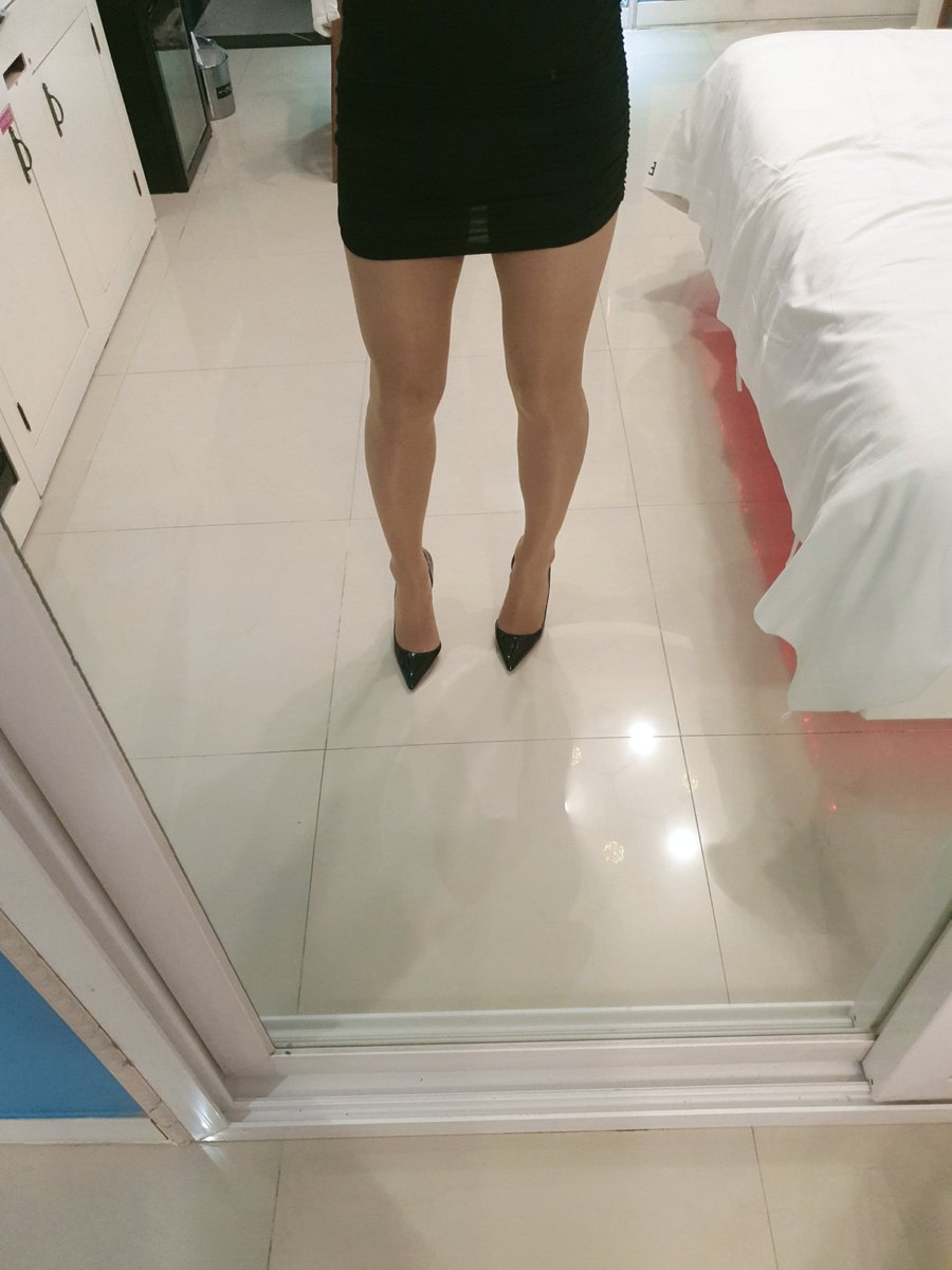 스타킹 하이힐
#스타킹 #하이힐