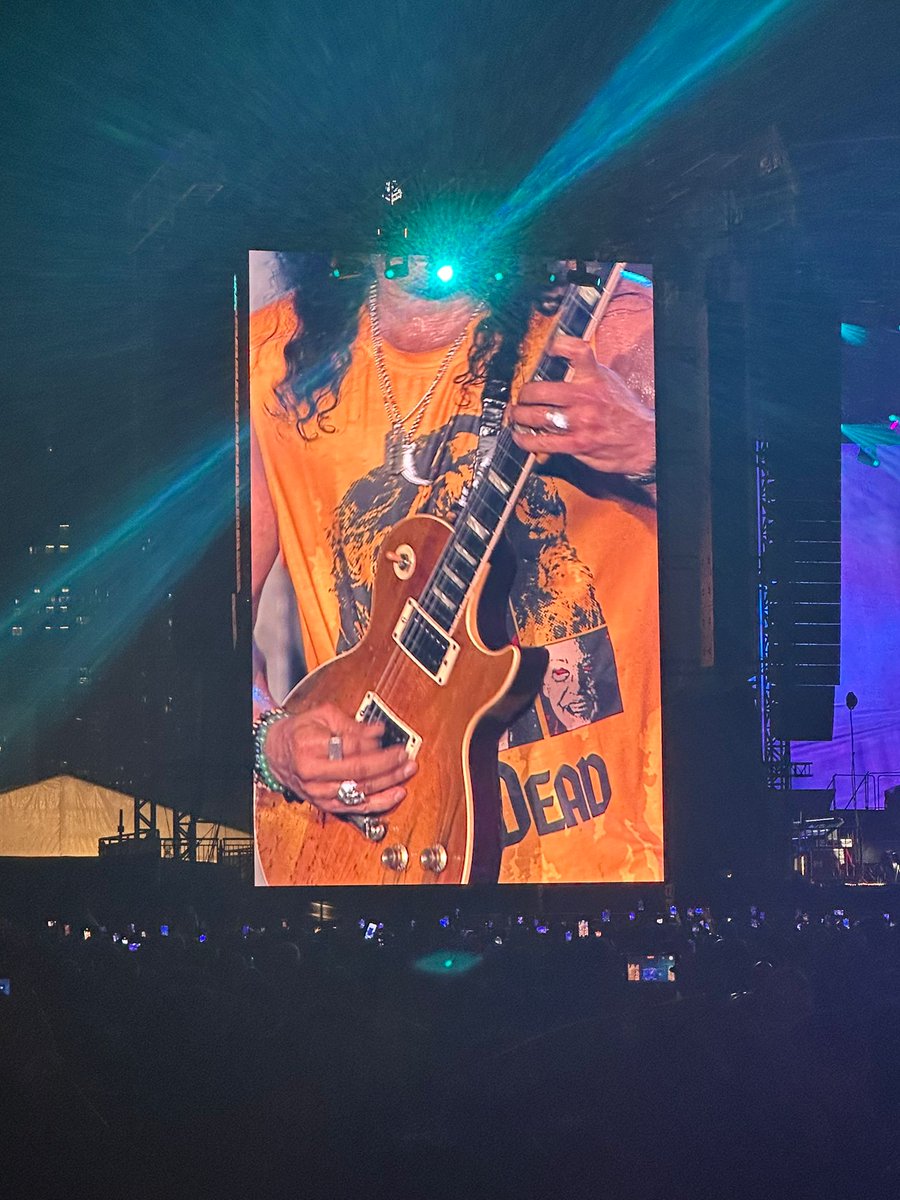 sharmaaparna's tweet photo. Blissful evening-
Had so much fun listening to heavy metal favorite numbers by Guns N Roses with friends on May 17,2025.
Head Banging & singing along with an ocean of people!
Truly divine!
#gunsNroses #heavymetal #hrrealitybytes #betweenuandme https://t.co/WHWTR46Cnx