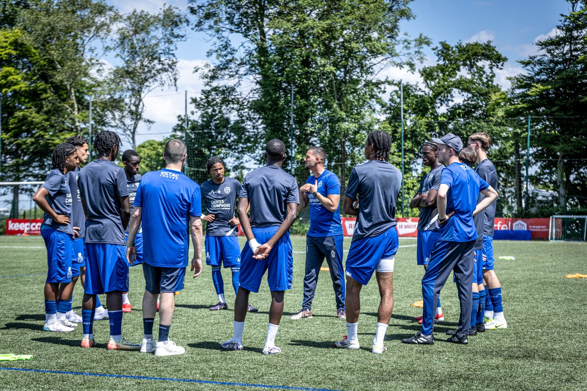 estac_officiel's tweet photo. 𝐄𝐜𝐡𝐚𝐮𝐟𝐟𝐞𝐦𝐞𝐧𝐭 𝐞𝐧 𝐜𝐨𝐮𝐫𝐬 🔥

#SB29ESTAC #TeamESTAC 🔵⚪ https://t.co/DgpGy1ielT