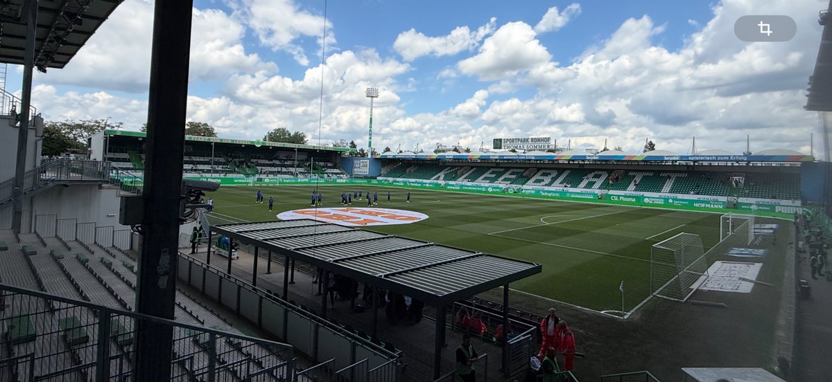 Weltmeister1887's tweet photo. #SGFHSV
Alles im Lot hier. ☀️⚽️
#hsv #nurderhsv #bundesliga #bundesliga2 #dfl #var #dfb #schale #felge #aufstieg #meisterschaft #meister #kleeblatt https://t.co/MQixhdmh3r