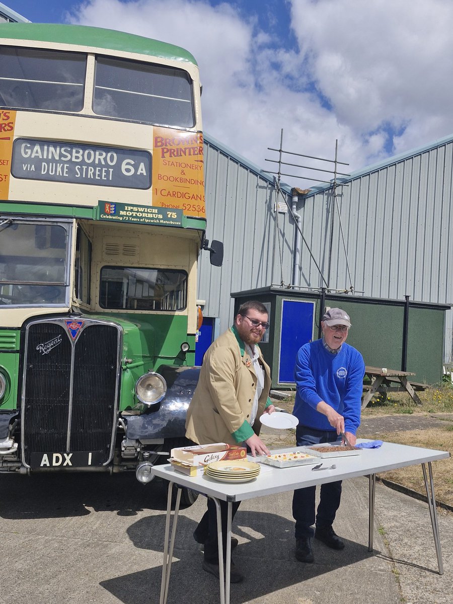 As usual, ADX1s' 75th birthday event has a cake cut by dedicated volunteer Kenny to celebrate the birthday bus. 🎂