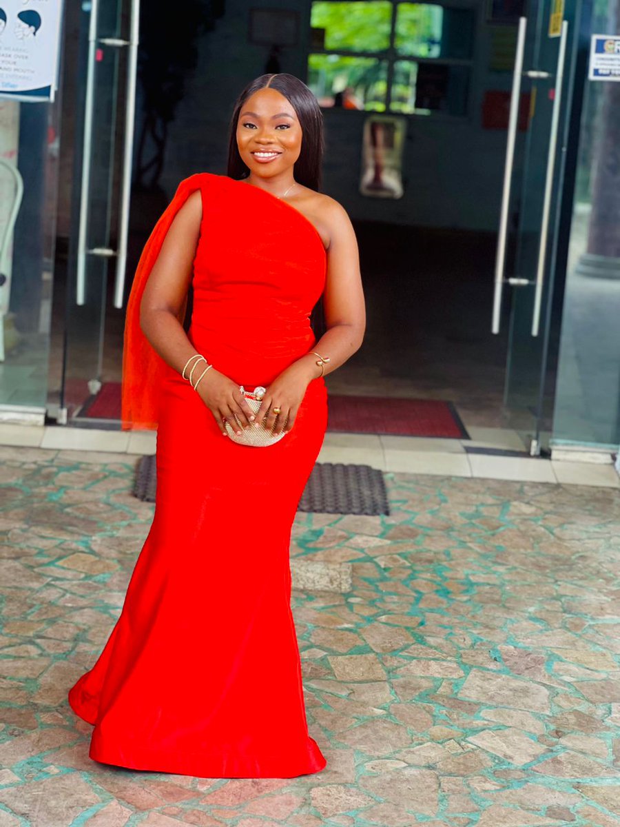 Burnt orange satin dress.... giving off the right glow as a bridesmaid.
We delivered as ordered.